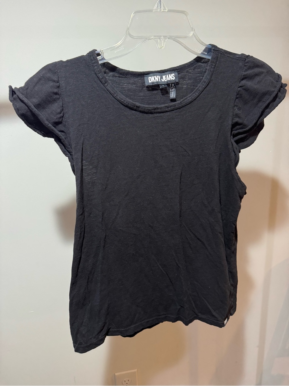 Dkny Black Short Sleeve Crewneck Tee w/ Ruffle Sleeves